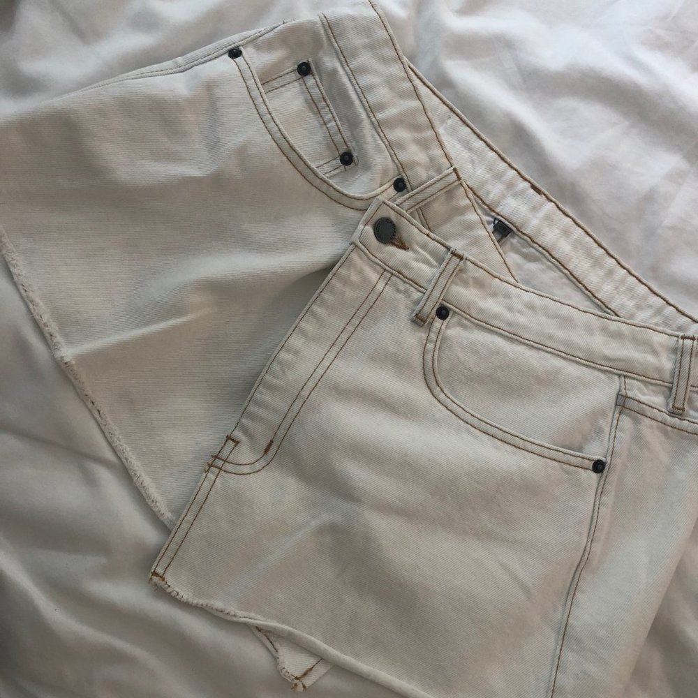 Carmar Criss Cross Off White Jean Skirt